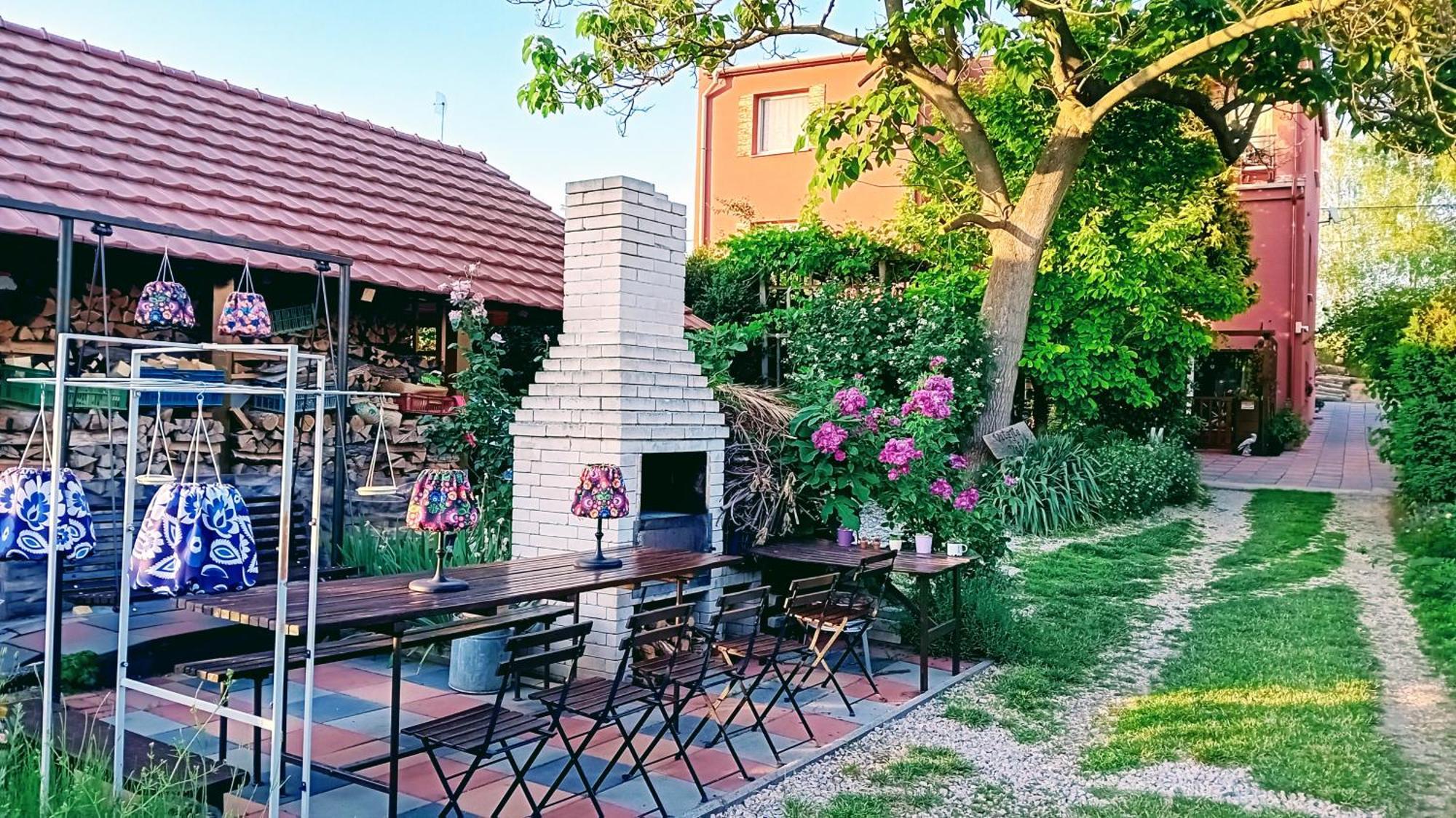 Penzion Vilka Podhajcanka Podhájska Exterior photo